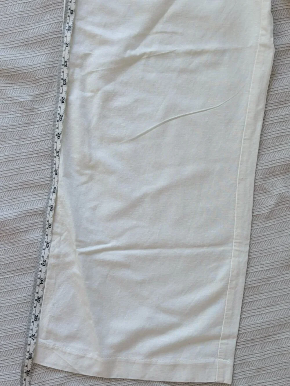 H&M Medium size Linen blend pants